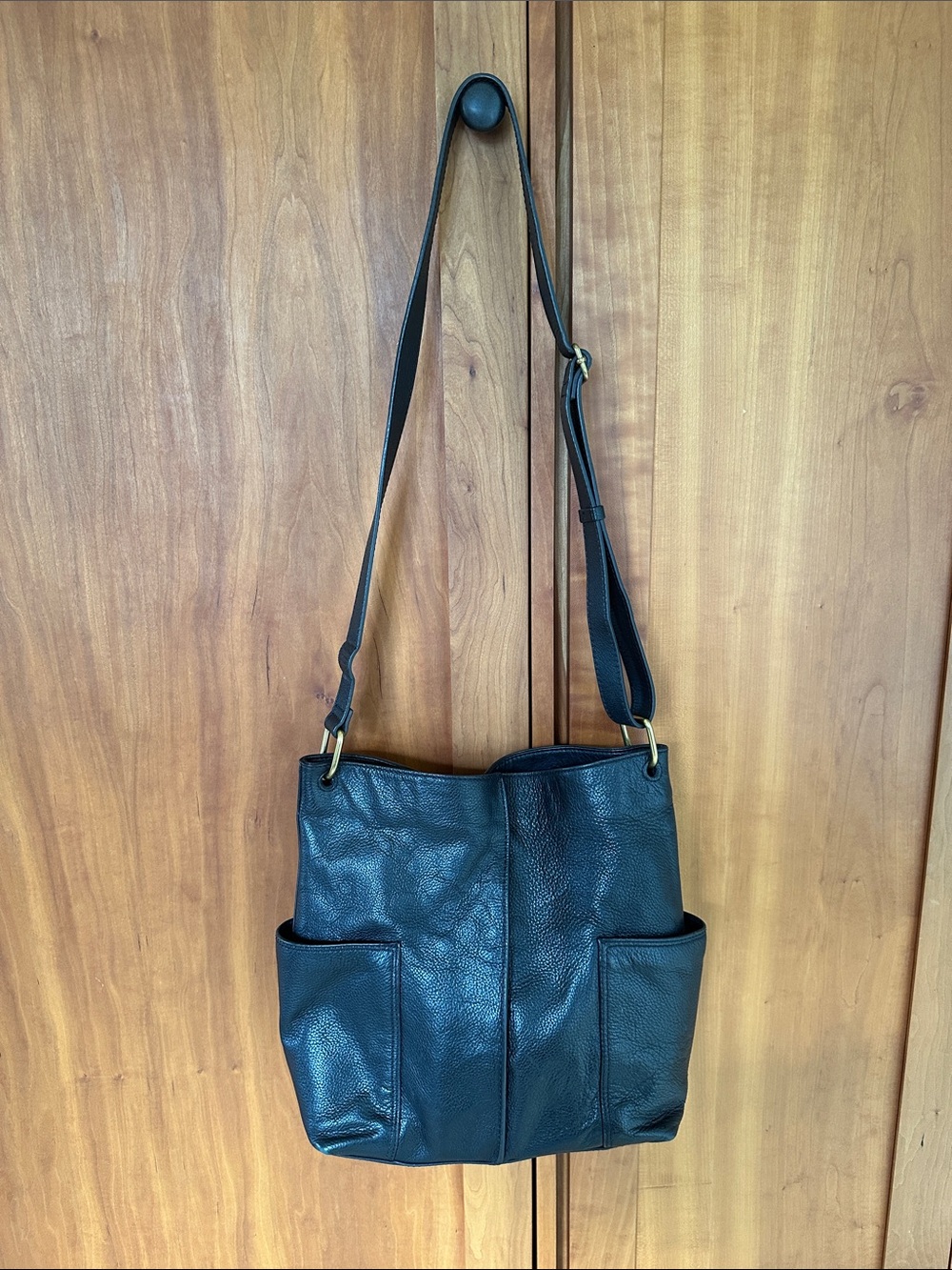 Fossil ‘Lane’ Black Pebbled Leather Crossbody Shoulder Handbag Exterior Pockets